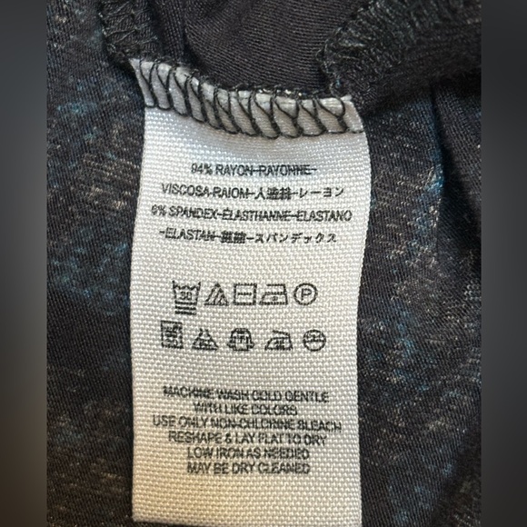 Free People “Speak Easy” Long sleeved bell sleeve tunic floral babydoll blouse✨ - Picture 7 of 9